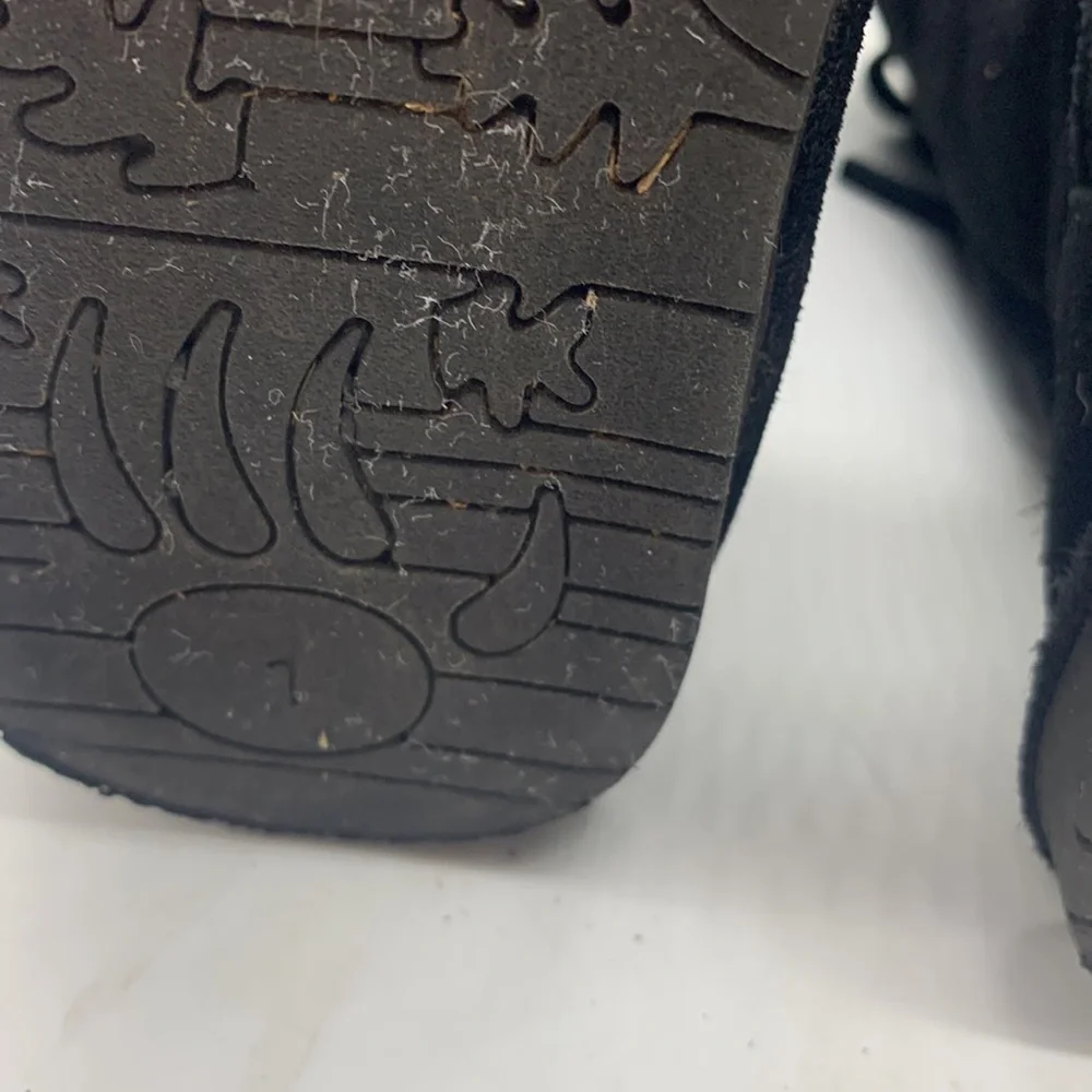 Bearpaw Girls Black Suede Shin High Winter Boots Lace Up Back Size 1. WRB3935H